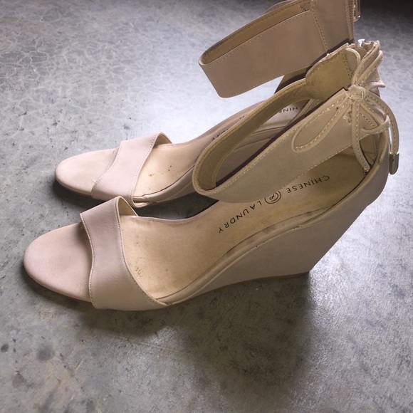 Forever 21 wedged heels - Picture 2 of 3